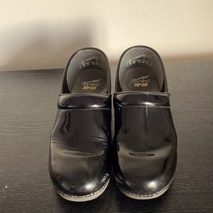 Dansko XP 2.0 patent leather
